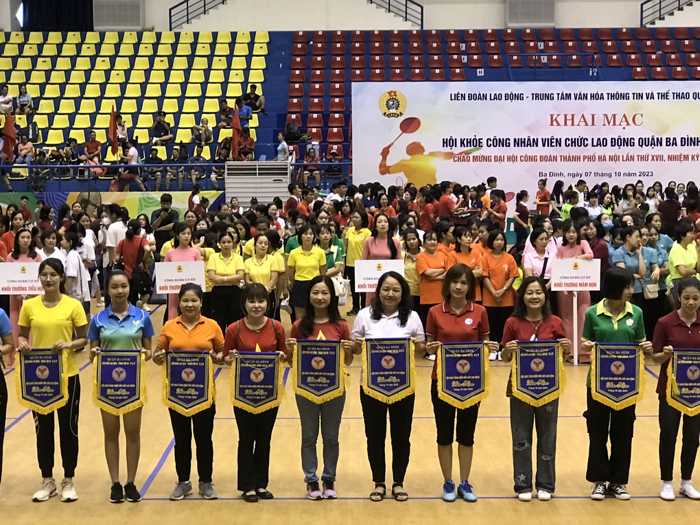 Công đoàn viên trường Tiểu học Thành Công A hăng hái tham gia Hội khỏe Công nhân viên chức người lao động quận Ba Đình năm 2023